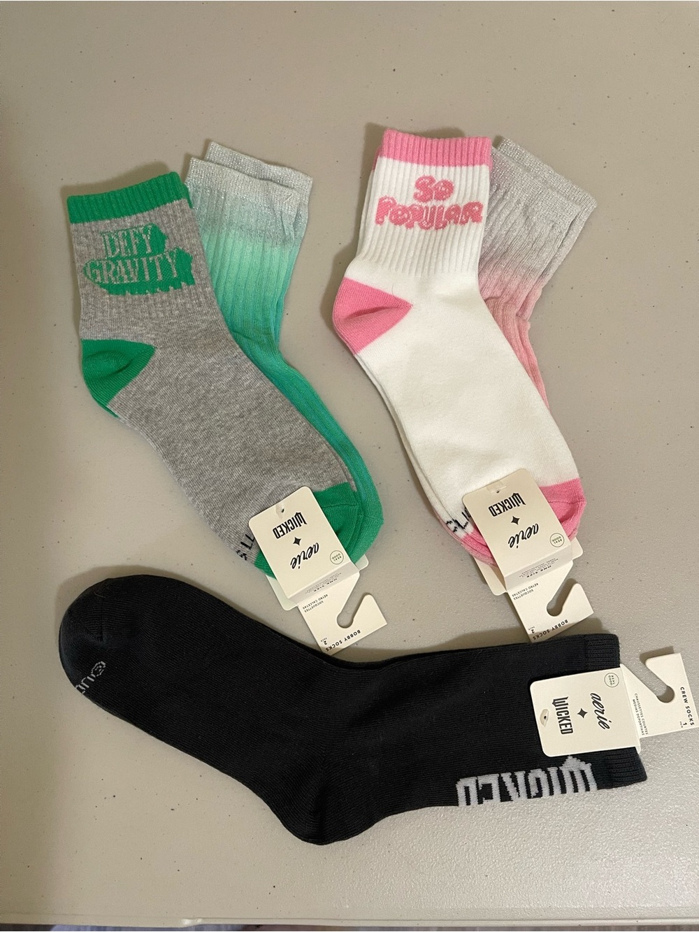 Lot of 5 womens Wicked theme socks Glinda Elphaba brand new